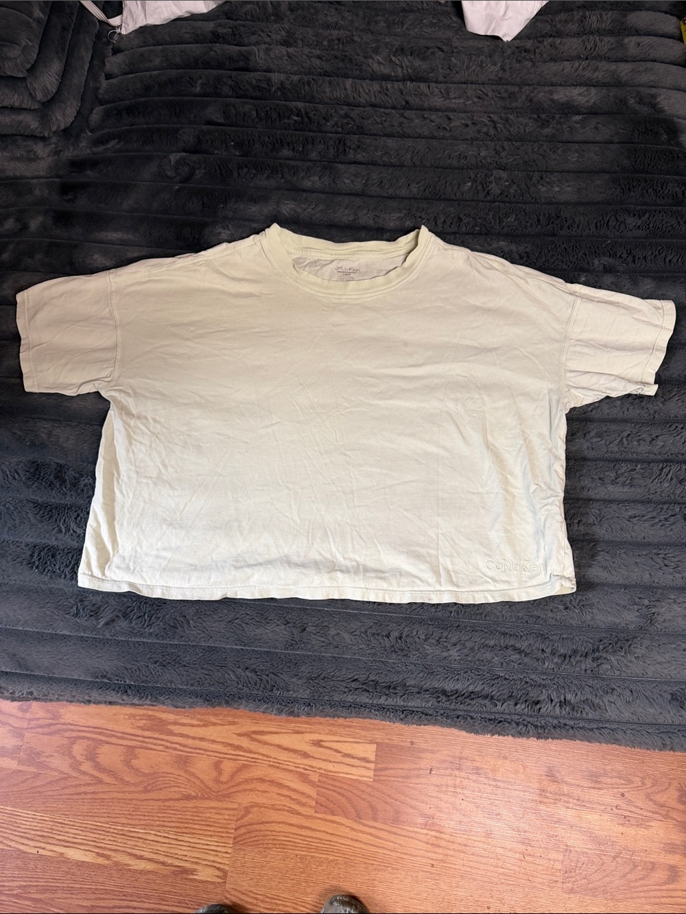 Calvin Klein Women's Short Sleeve Cropped Tee in Light Cream
